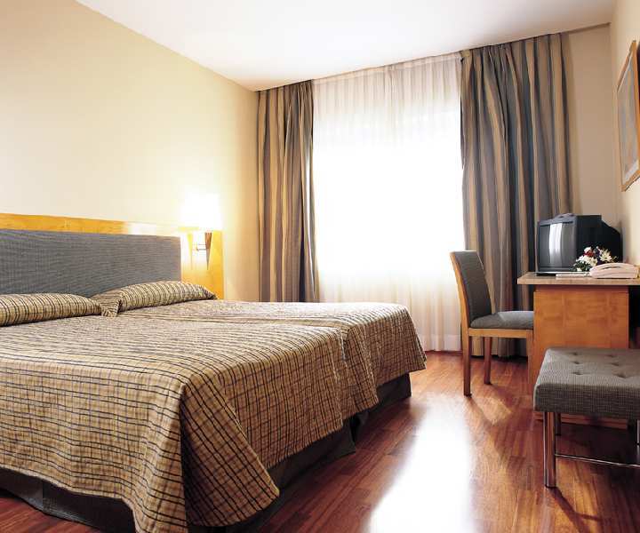Hotel Nh Madrid Ventas Zimmer foto